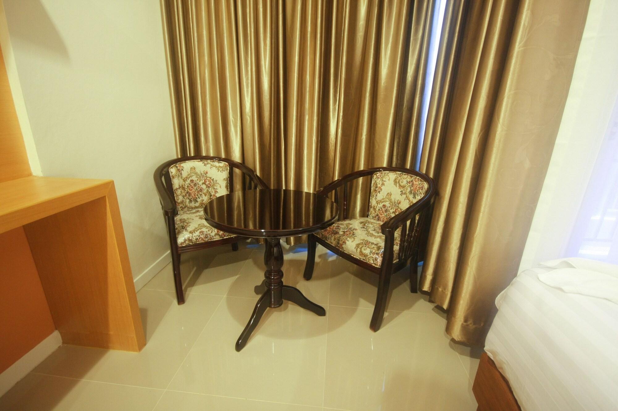 Breezotel - Sha Certified Patong Luaran gambar