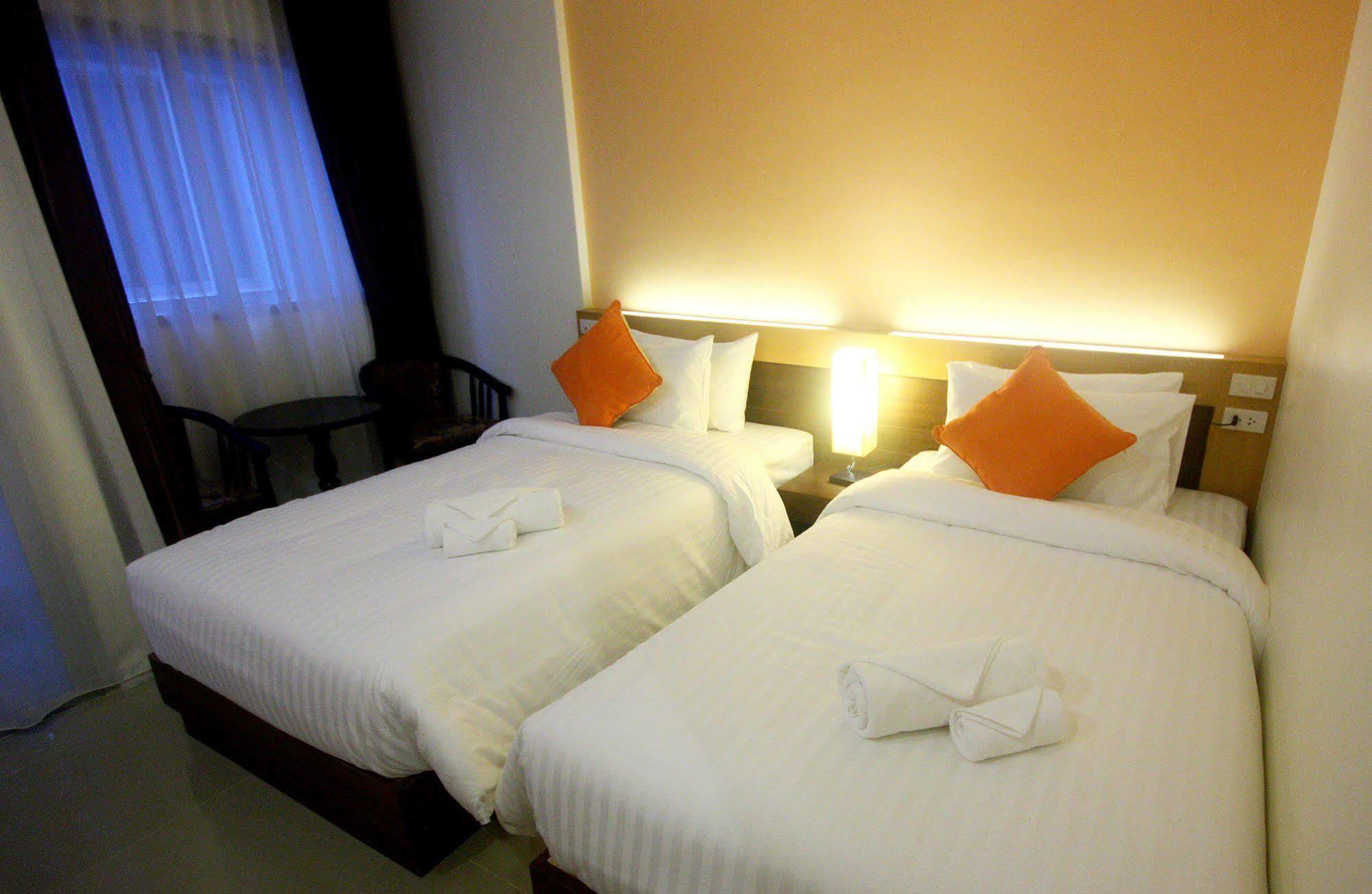 Breezotel - Sha Certified Patong Luaran gambar